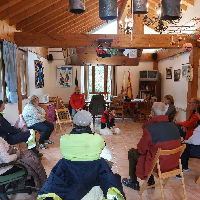 En Pesquera ya saben utilizar un desfibrilador