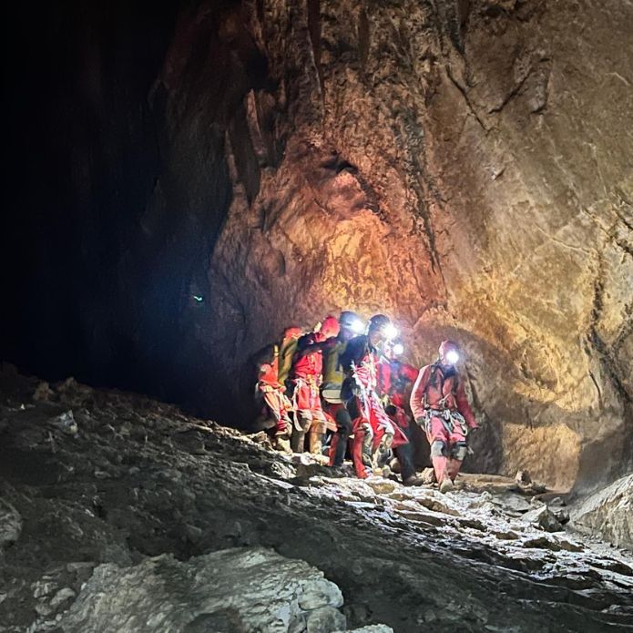 “Los espeleólogos se desorientaron, pero mantuvieron la calma y esperaron su rescate”